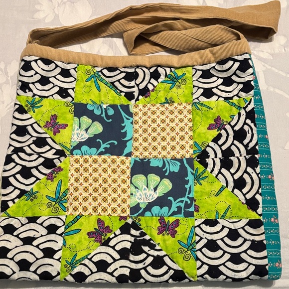 Artisan Patchwork Quilted Vintage Shoulder Bag- by Women of Tutwiler, MS - Picture 2 of 3